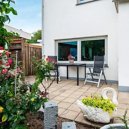 2 Person In Appartamento