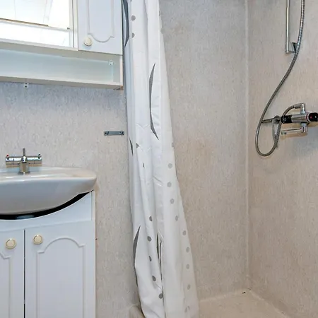 2 Person In Appartamento