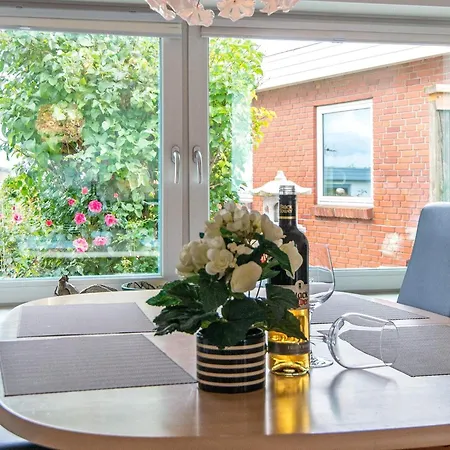 2 Person In Appartamento *